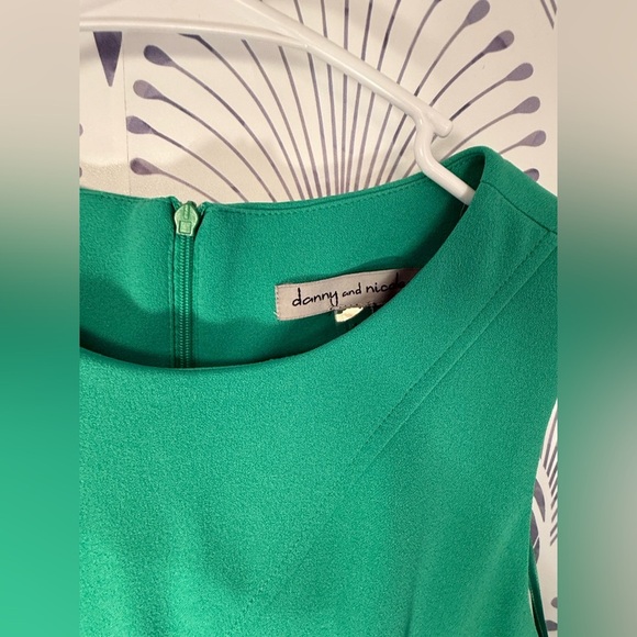 Danny&Nicole| green midi - Picture 4 of 5